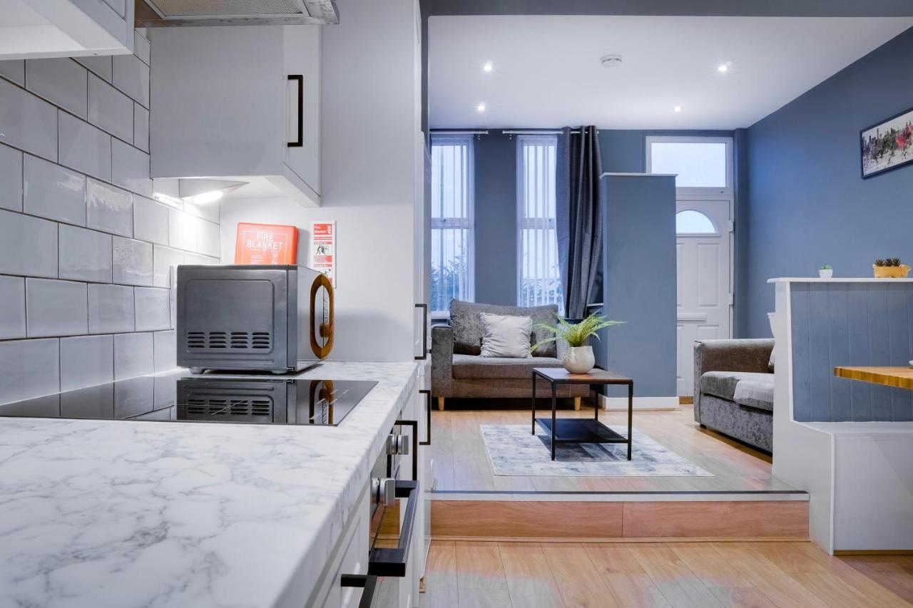 Birkenhead - 2 Bedroom House Экстерьер фото