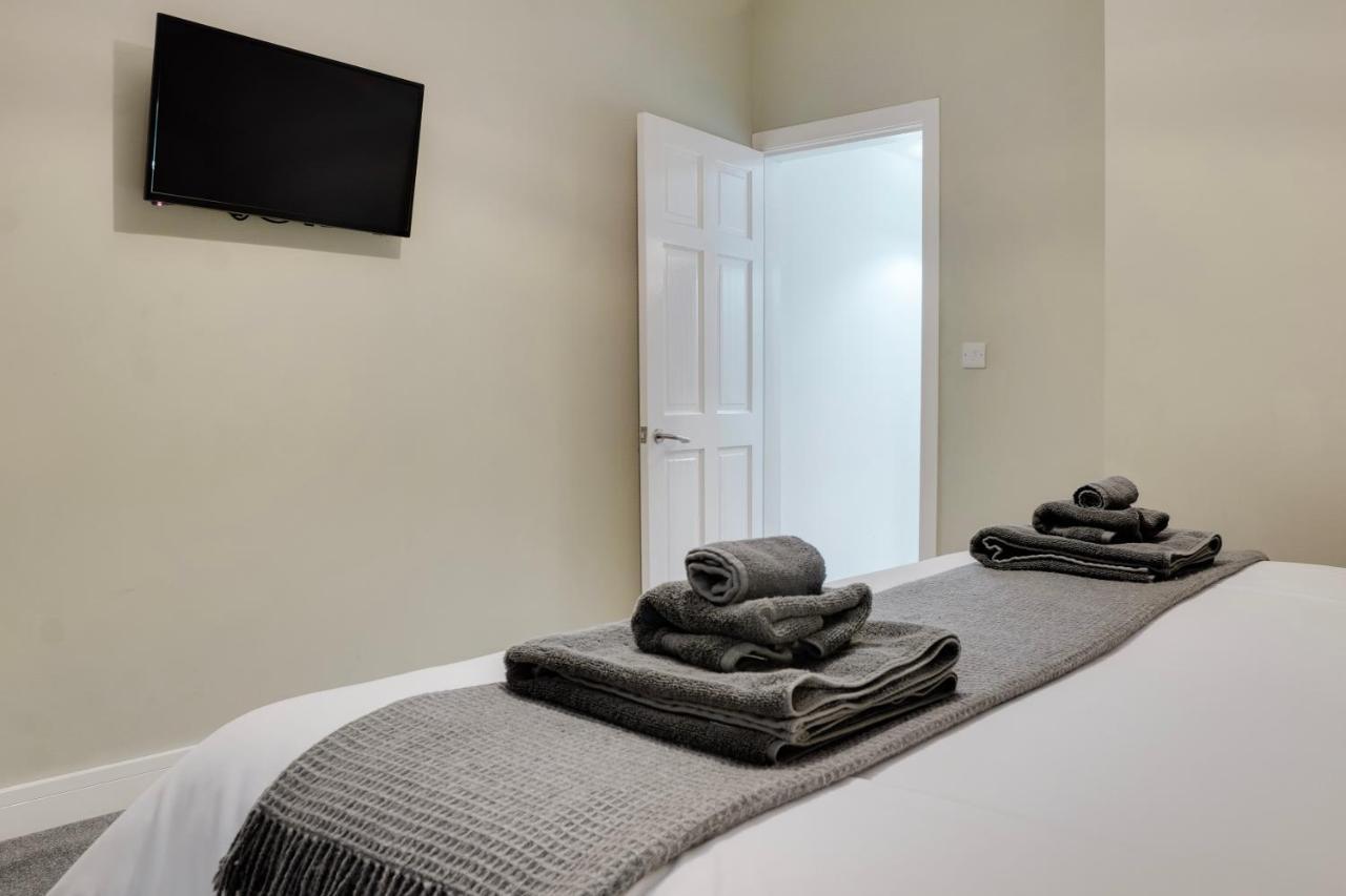 Birkenhead - 2 Bedroom House Экстерьер фото